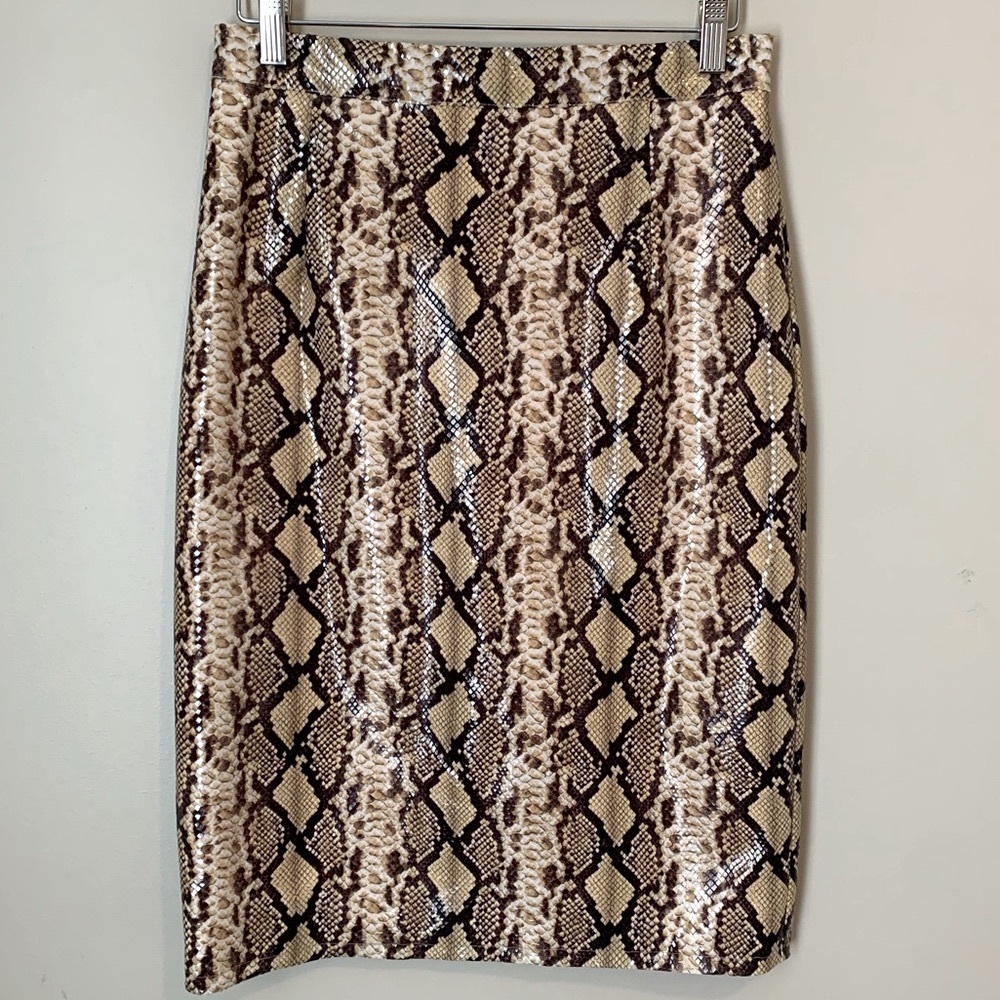Guess by Marciano size 6 crocodile skirt - Picture 2 of 14
